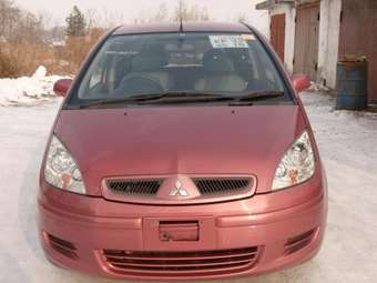 2003 Mitsubishi Colt Photos