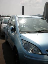 2003 Mitsubishi Colt Pics