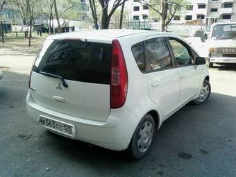 2003 Mitsubishi Colt Pictures