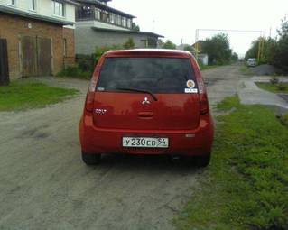 2003 Mitsubishi Colt Images