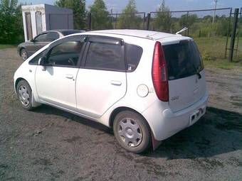 2003 Mitsubishi Colt Pictures