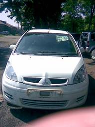 2003 Mitsubishi Colt Pictures