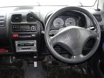 2003 Mitsubishi Colt Pictures