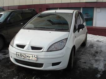 2003 Mitsubishi Colt Photos