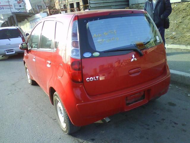 2005 Mitsubishi Colt