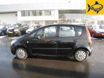 2005 Mitsubishi Colt Pictures