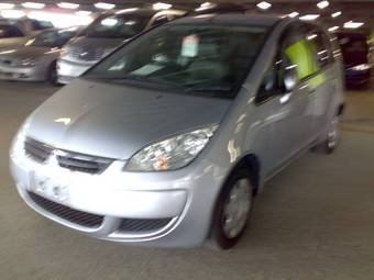 2005 Mitsubishi Colt Pictures