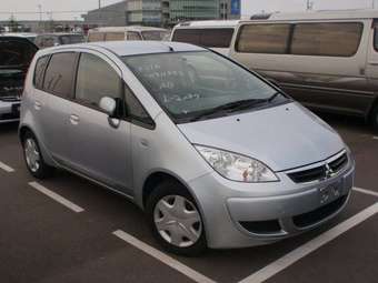 2006 Mitsubishi Colt Photos