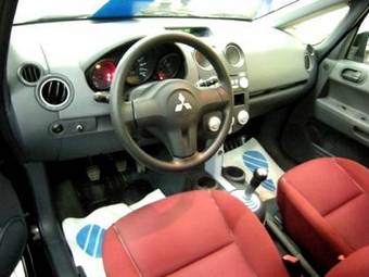 2006 Mitsubishi Colt Photos