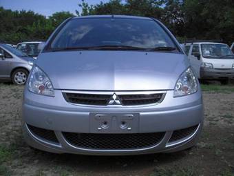 2006 Mitsubishi Colt Photos