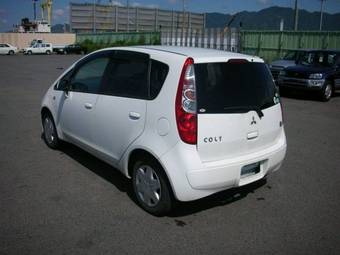 2006 Mitsubishi Colt Images