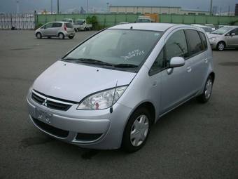 2006 Mitsubishi Colt Pictures