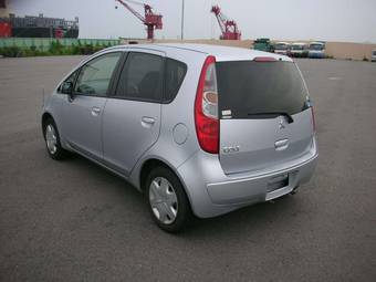 2006 Mitsubishi Colt Photos