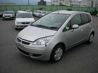 2006 Mitsubishi Colt Pictures