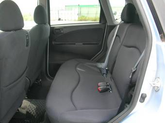 2006 Mitsubishi Colt Images