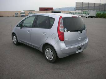 2006 Mitsubishi Colt Pictures