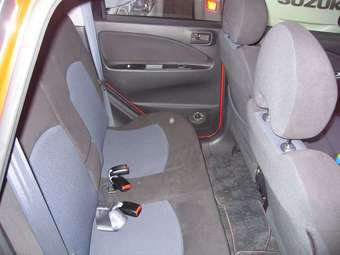 2004 Mitsubishi Colt Plus Photos