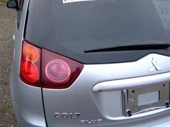 2005 Mitsubishi Colt Plus Photos