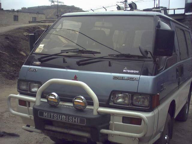 1989 Mitsubishi Delica