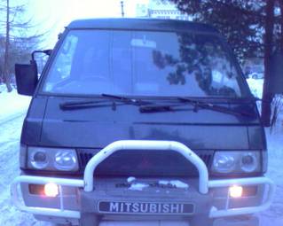 1993 Mitsubishi Delica Pics