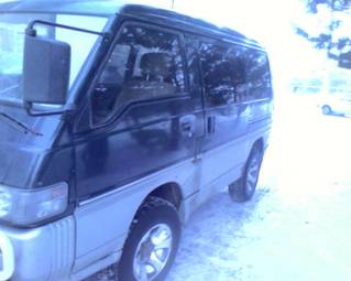 1993 Mitsubishi Delica Pictures