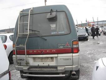 1993 Mitsubishi Delica Pictures