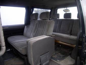 1993 Mitsubishi Delica Pictures