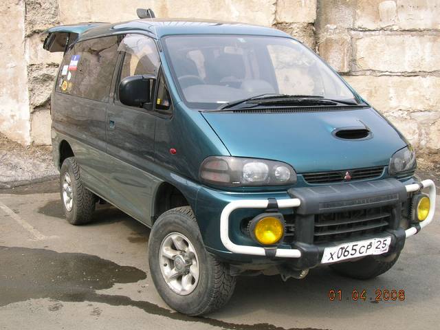 1994 Mitsubishi Delica