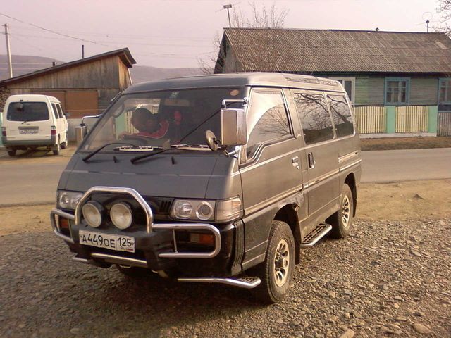 1994 Mitsubishi Delica