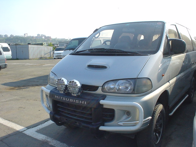 1995 Mitsubishi Delica