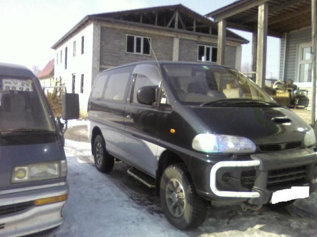 1995 Mitsubishi Delica