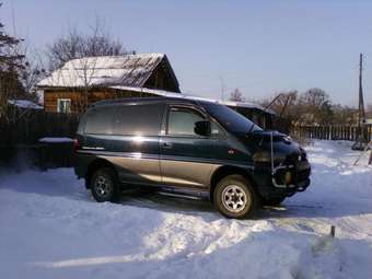 1995 Mitsubishi Delica Images