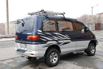 1995 Mitsubishi Delica Pictures