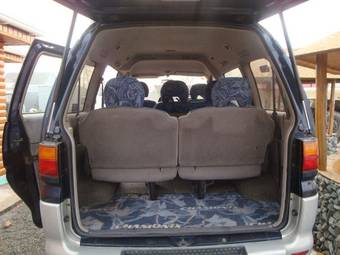 1995 Mitsubishi Delica Pictures