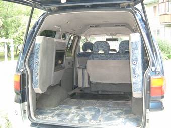 1995 Mitsubishi Delica Pictures