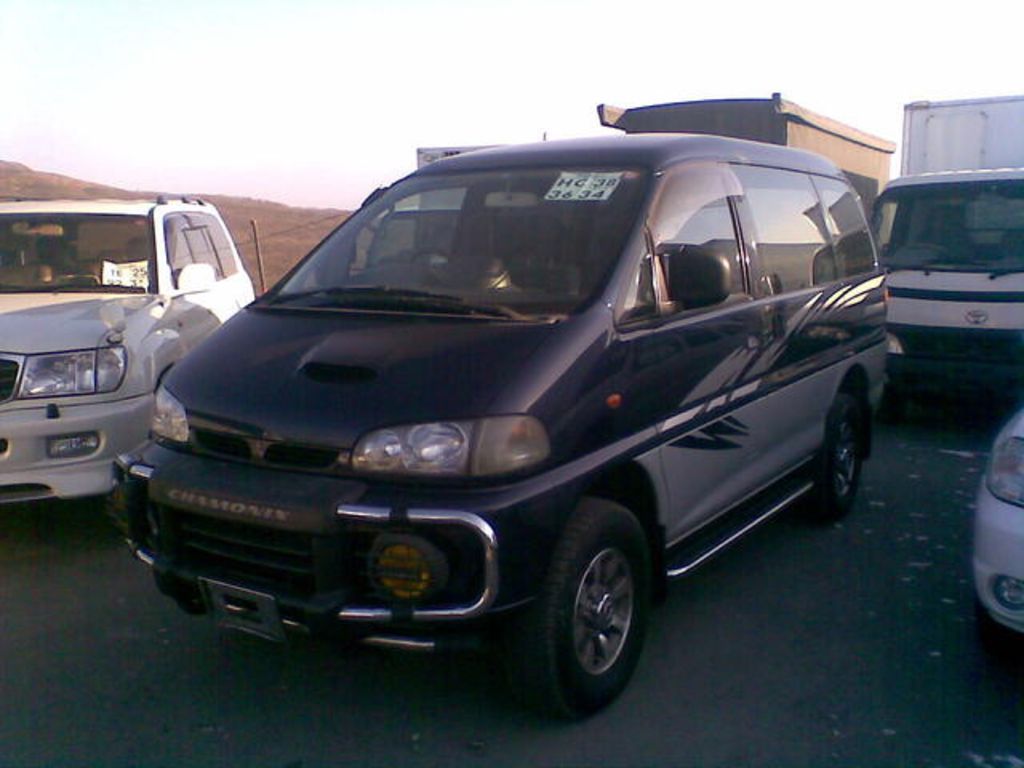 1996 Mitsubishi Delica