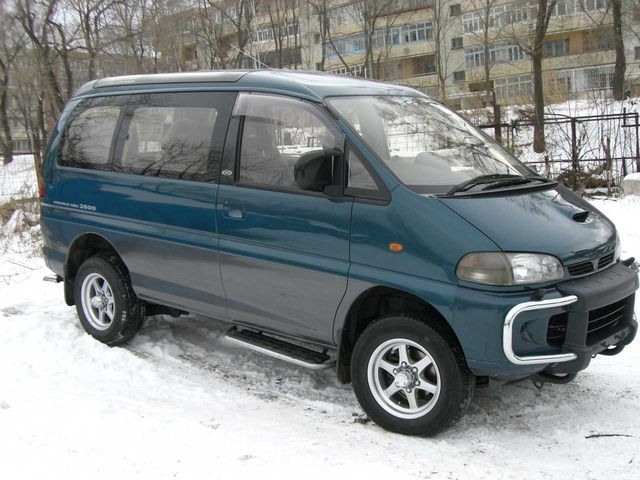 1997 Mitsubishi Delica