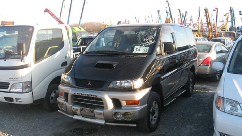 1997 Mitsubishi Delica