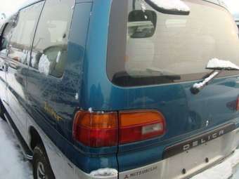 1997 Mitsubishi Delica Pictures