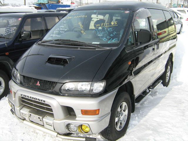 1998 Mitsubishi Delica