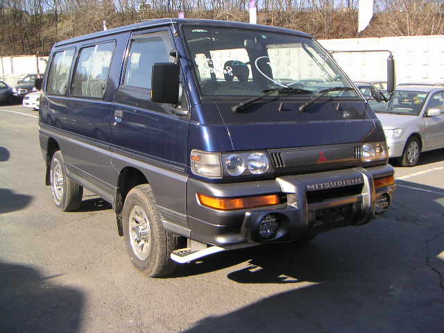 Mitsubishi delica 1999