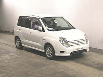 2000 Mitsubishi Dingo