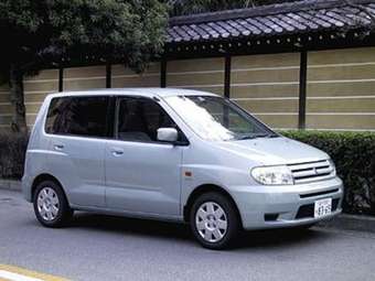 2001 Mitsubishi Dingo Images