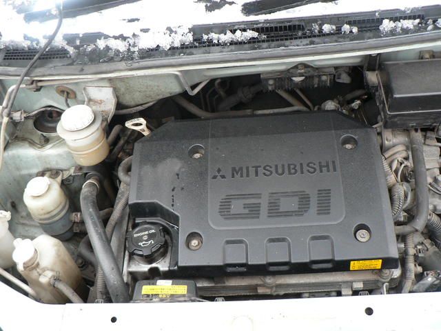 2000 Mitsubishi Dion