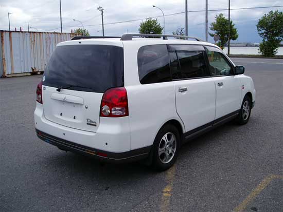 2000 Mitsubishi Dion For Sale