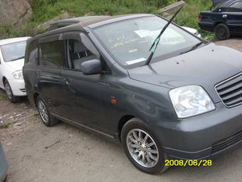 2002 Mitsubishi Dion Pictures