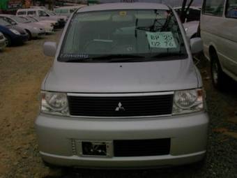 2003 Mitsubishi eK Wagon Photos