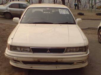 1990 Mitsubishi Eterna Sava Pictures