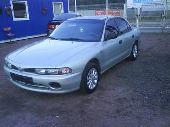 1994 Mitsubishi Galant Pictures