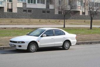 Mitsubishi Galant